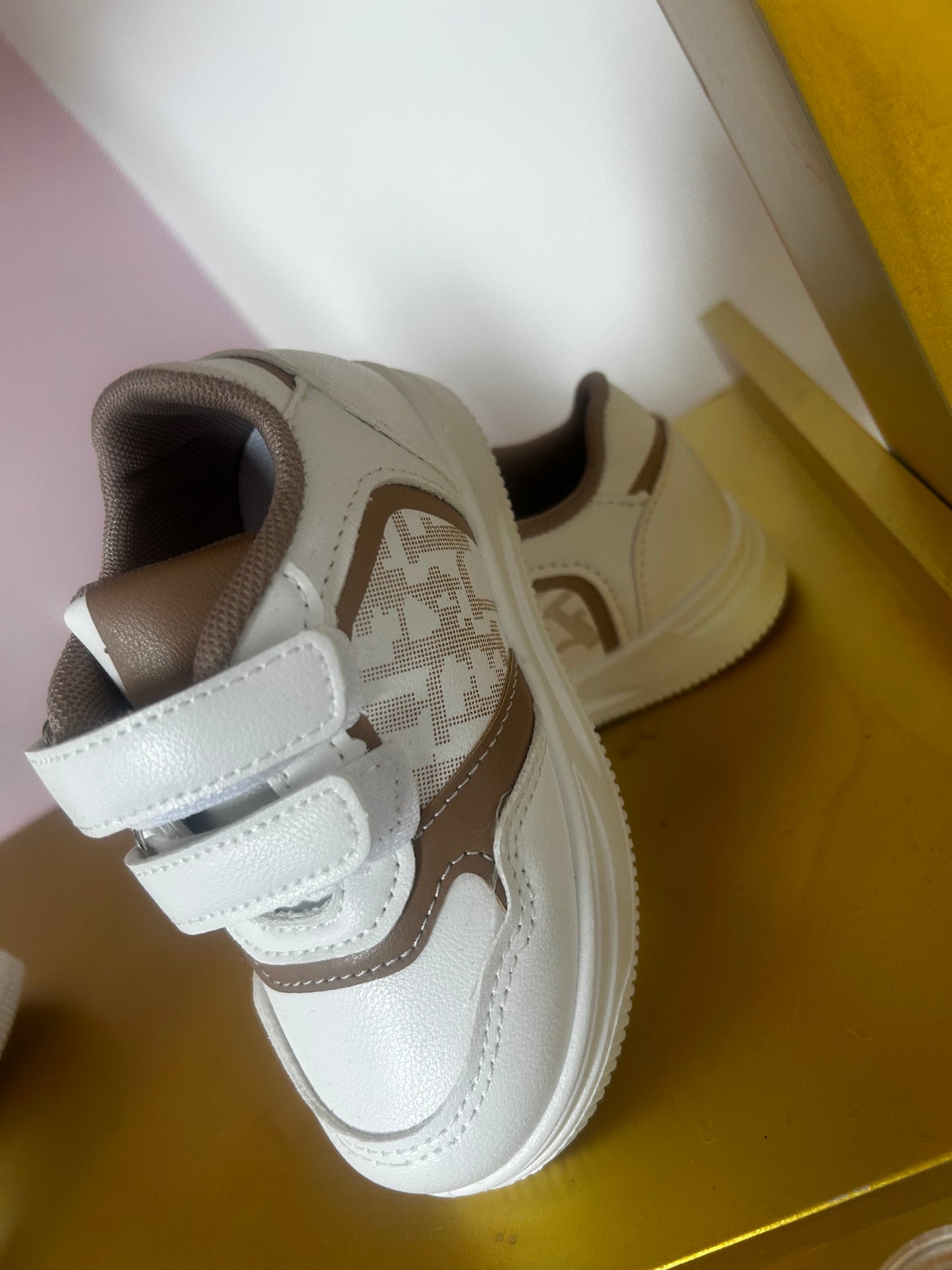Stylish and Secure: White Sneakers for Kids