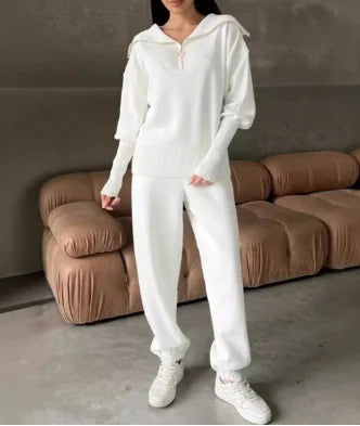 Lounge set half zipped style
