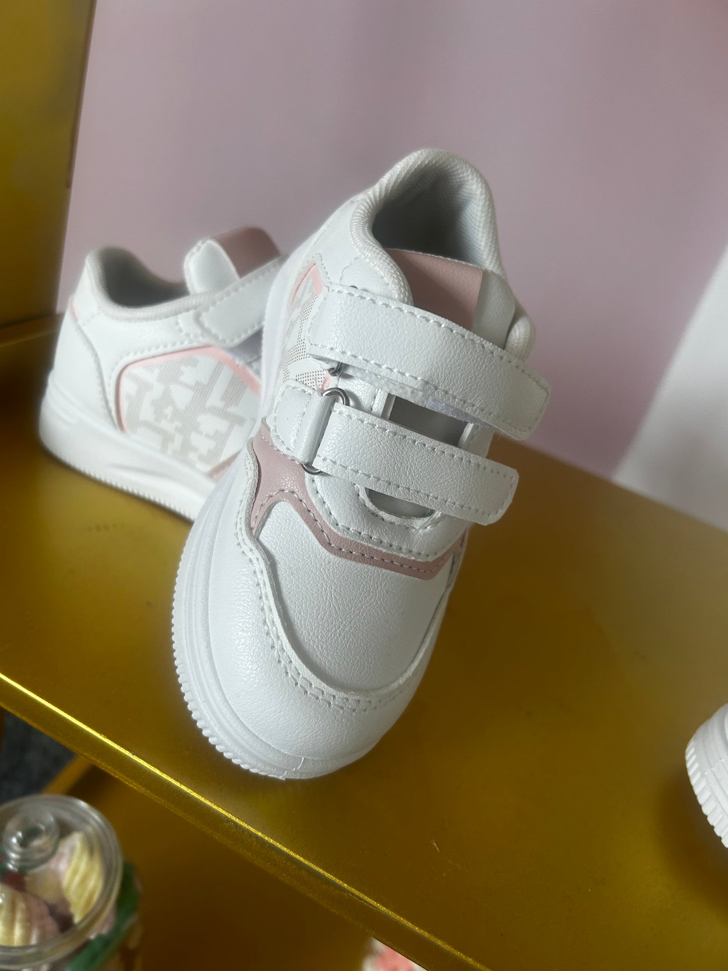 Stylish and Secure: White Sneakers for Kids