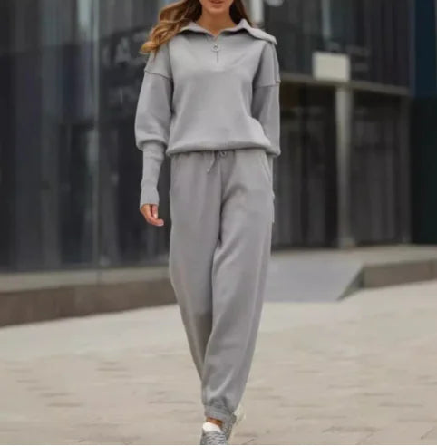 Lounge set half zipped style
